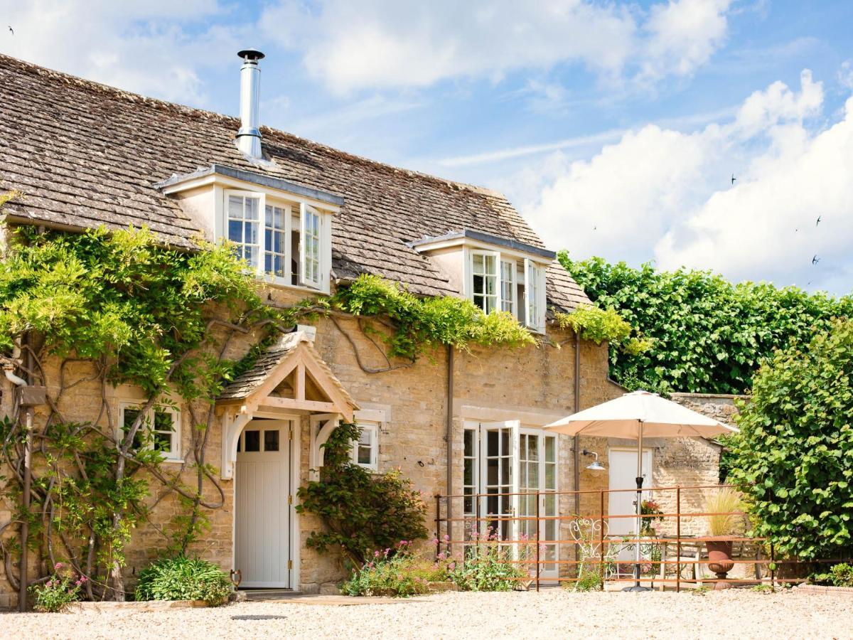 Apple Store Cottage Чарлбери Экстерьер фото
