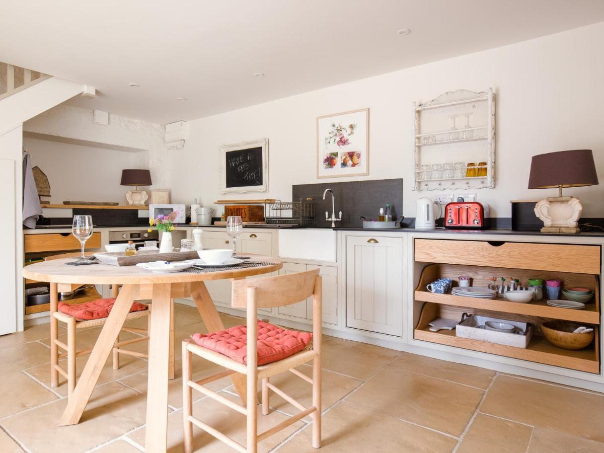 Apple Store Cottage Чарлбери Экстерьер фото