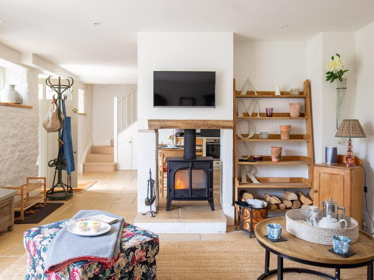 Apple Store Cottage Чарлбери Экстерьер фото